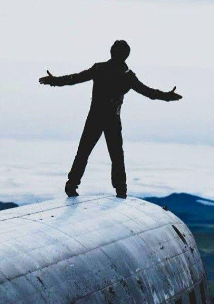 Iconic Pose Bookmark